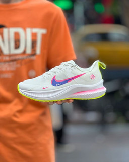 کتونی زنانه نایکی زوم مگس سایز 37تا40، .NIKE zoomx مسترکوالیتی