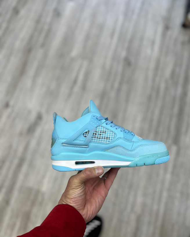 بهترین سایتها برای خرید ایر جردن ۴ آف وایت آبی