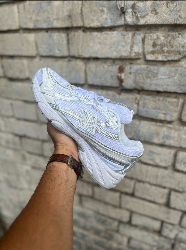 قیمت کتونی نیوبالانس 740