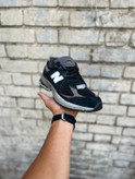 کتونی نیوبالانس مسترکوالیتی new balance 2002r
