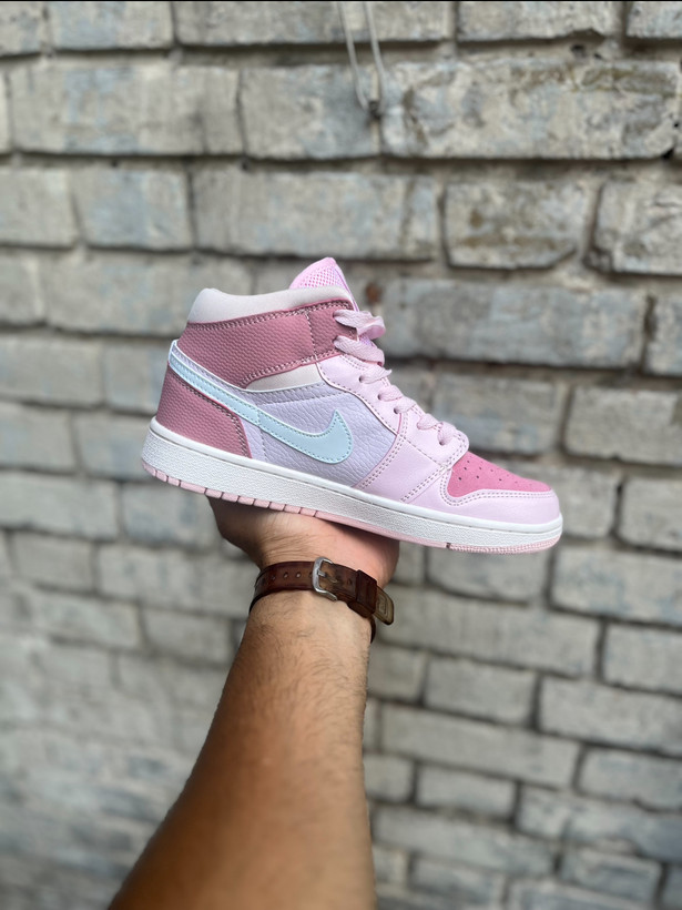 قیمت کتونی شیک جردن با لوگوی سفید