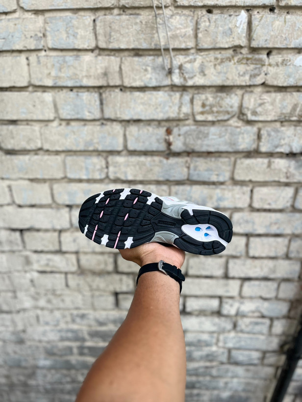 خرید نیوبلانس سفید صورتی اقتصادی