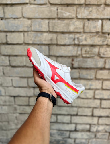 خرید استوک میزانو