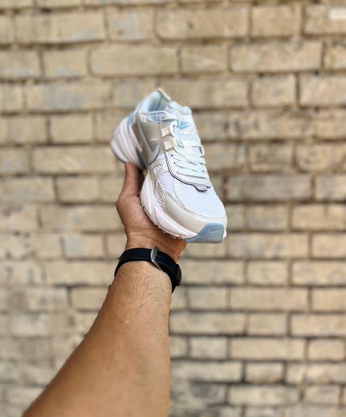 خرید قسطی کتونی نایکی V2K