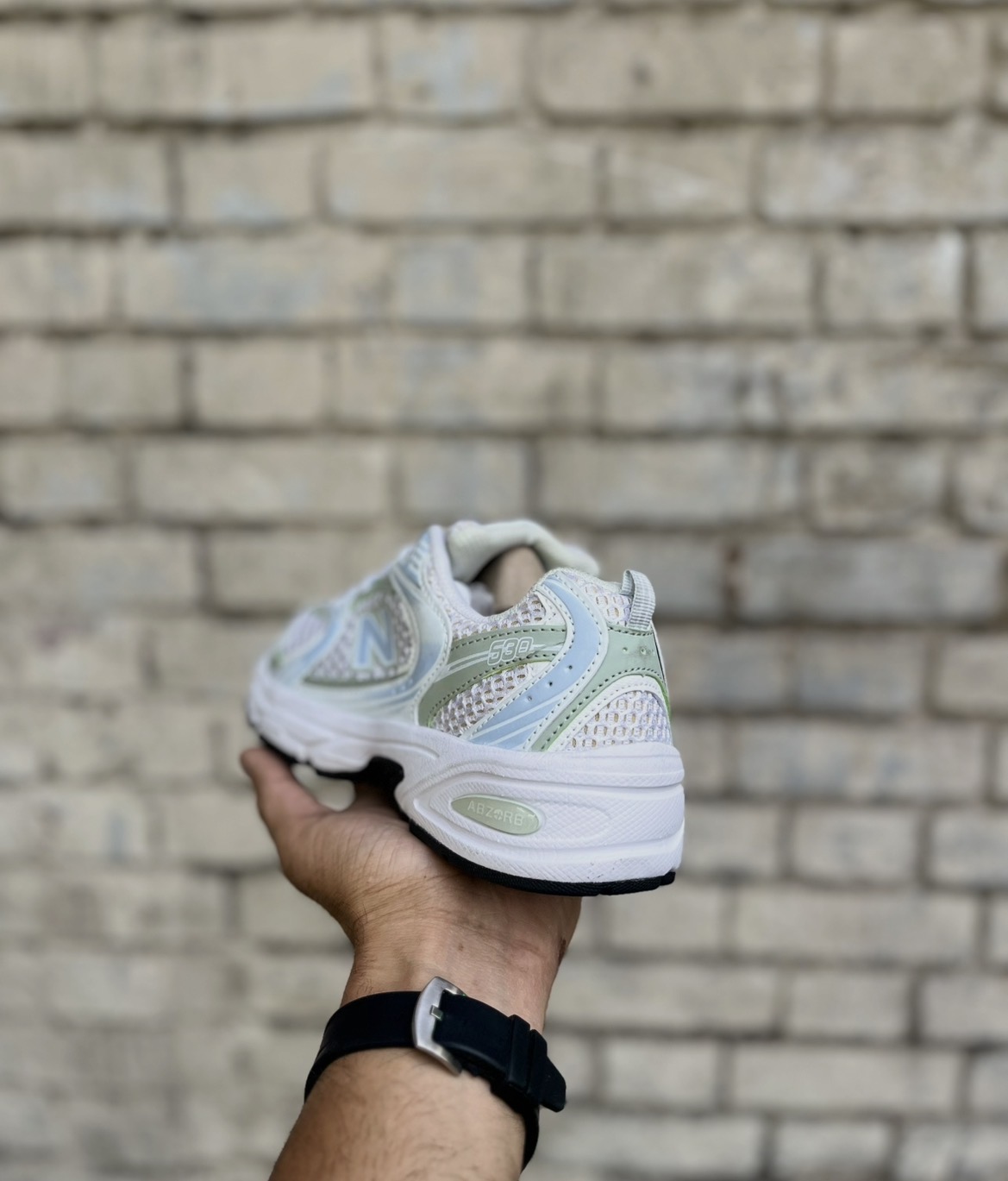 قیمت کتونی  زنانه نیوبالانس ۵۳۰ مسترکوالیتی رنگ آبی و کرم