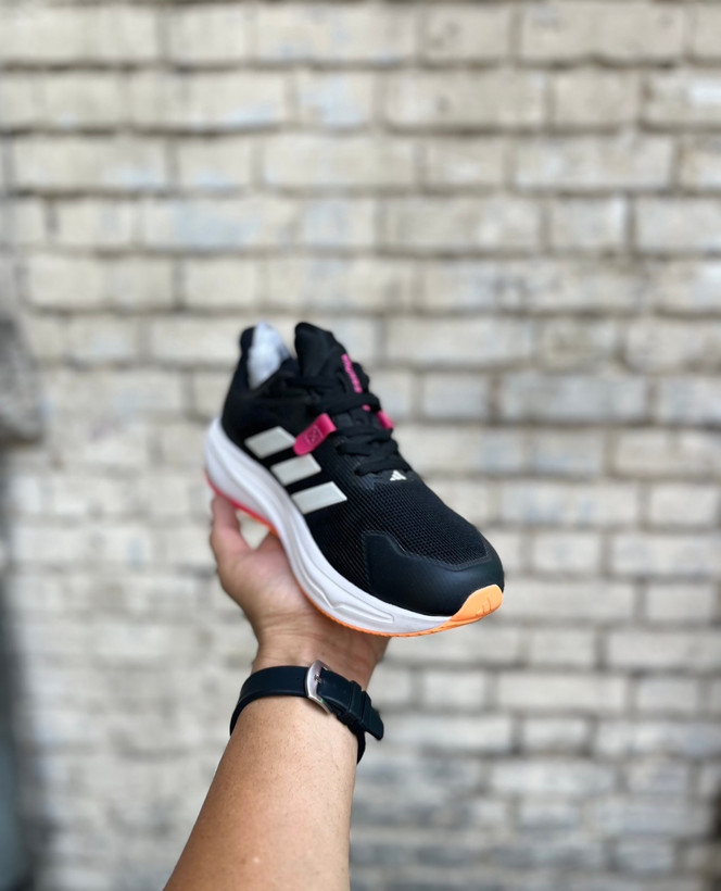 خرید قسطی کتونی ادیداس