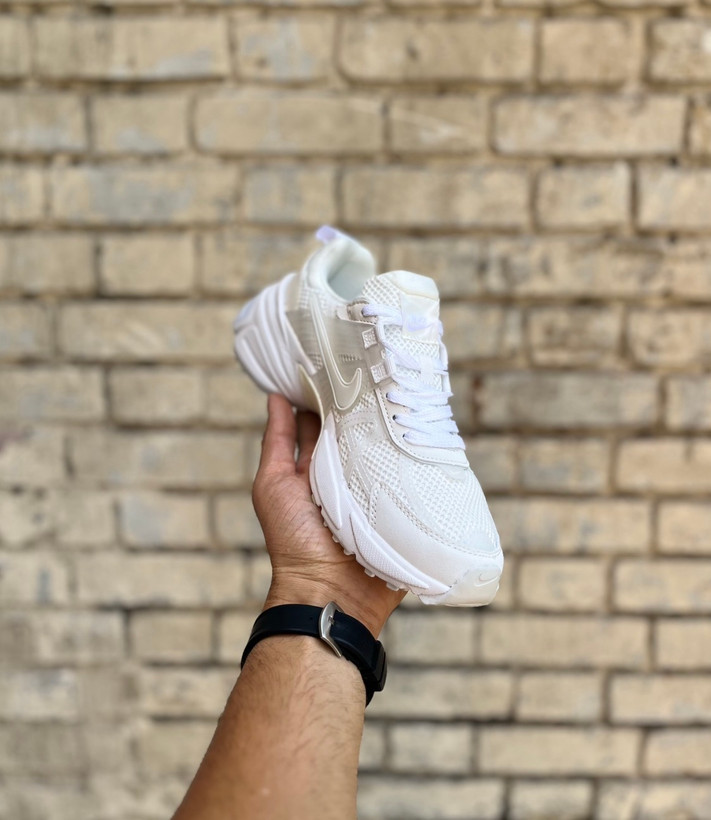 خرید قسطی کتونی زنانه نایکی وی تو کی V2K سفید مسترکوالیتی