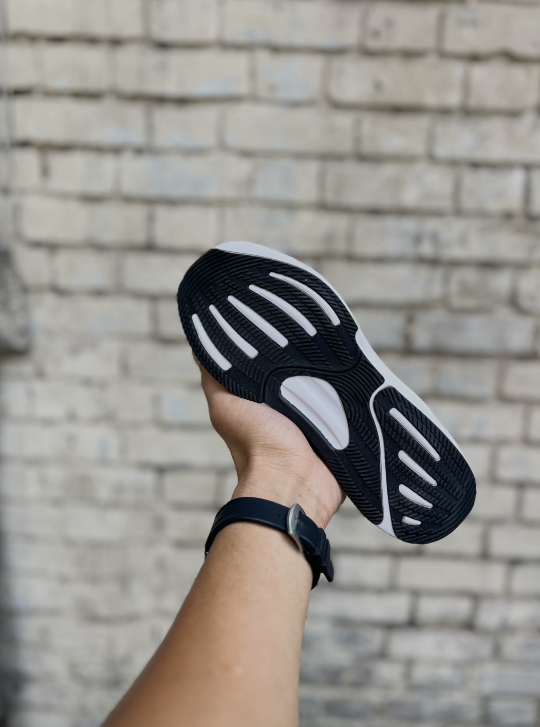 خرید قسطی کتونی ادیداس سفید مشگی