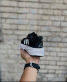 کتونی ورزشی ادیداس