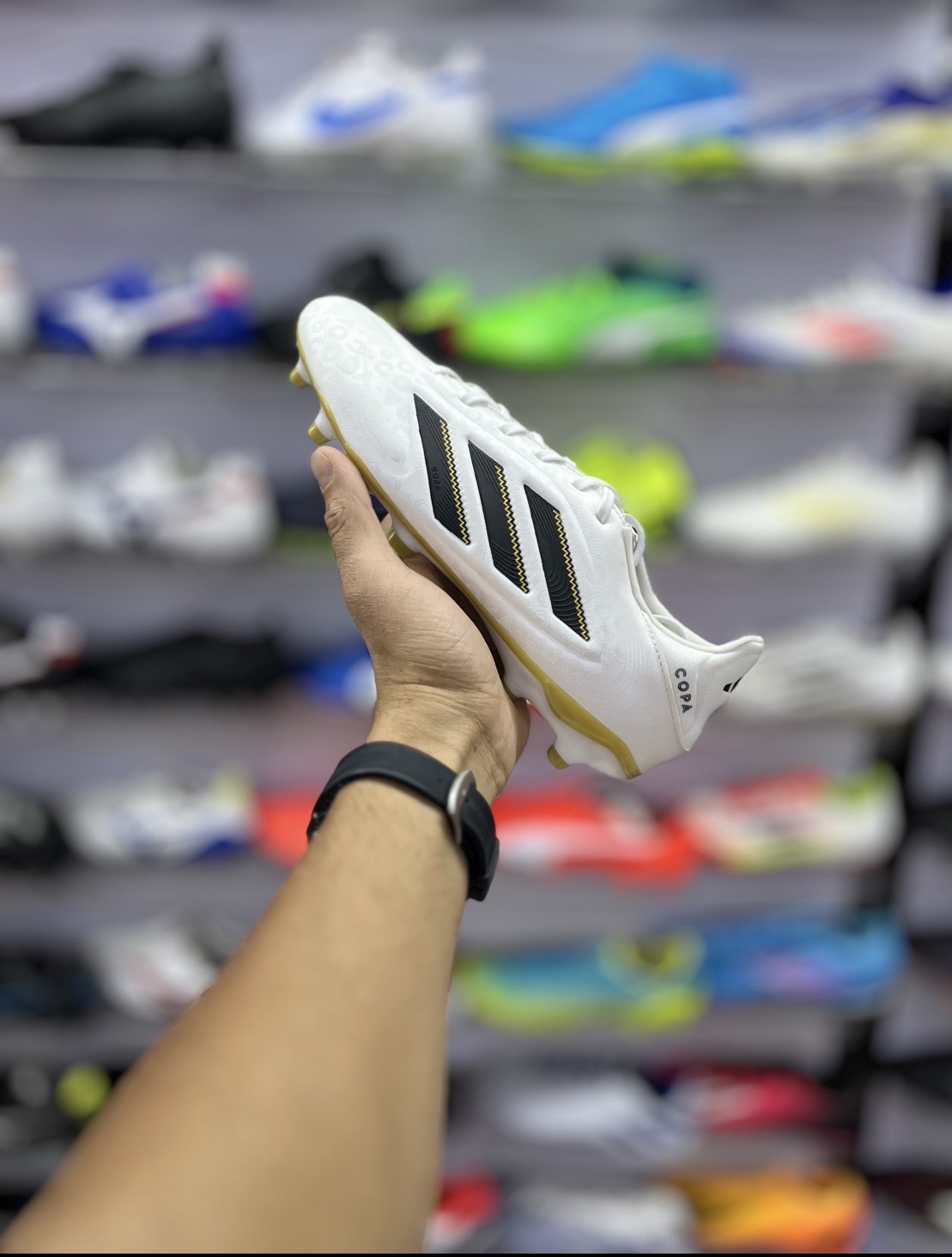 خرید کفش فوتبال اورجینال ادیداس