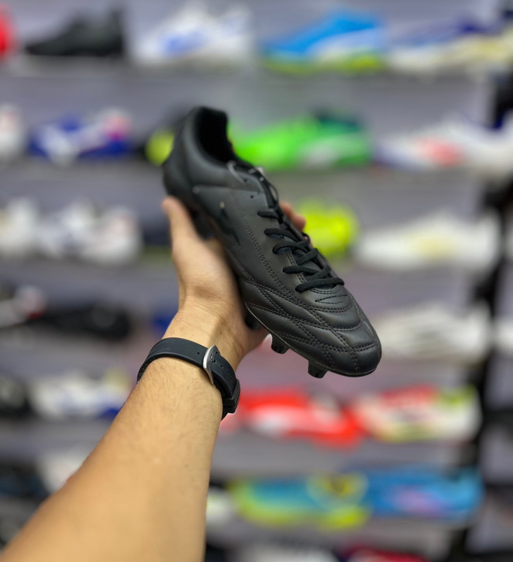 خرید قسطی کفش فوتبال میزانو اورجینال مشگی