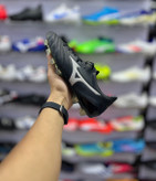 خرید کفش فوتبال میزانو اورجینال