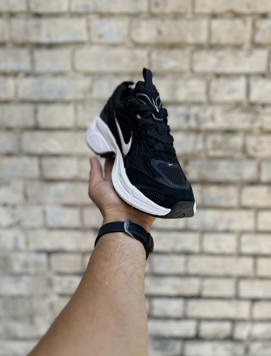 خرید قسطی کتونی وی 5 کی