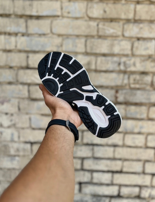 مقایسه کتونی وی 5 کی با وی تو کی