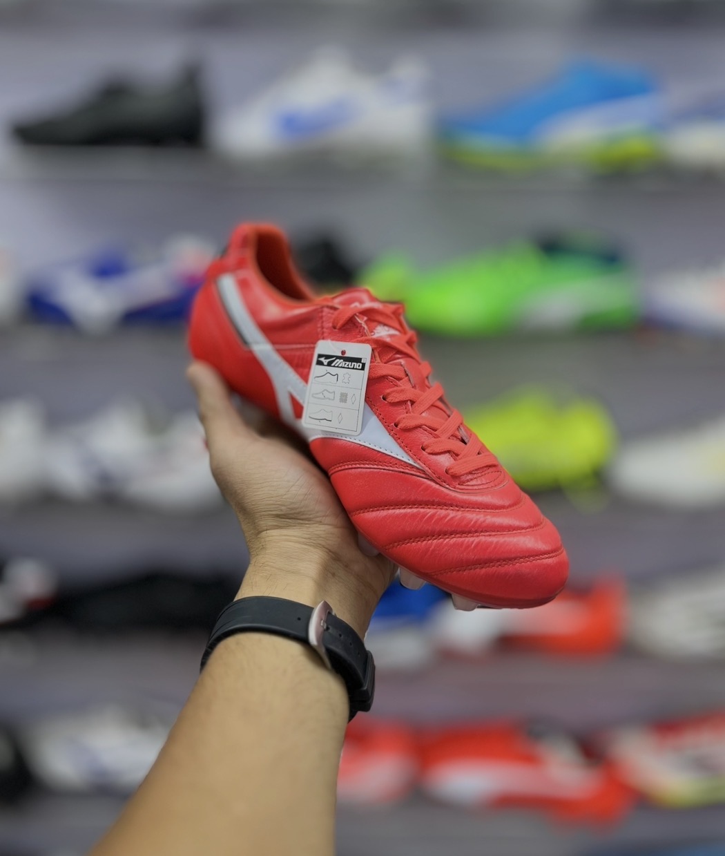 قیمت کفش فوتبال میزانو