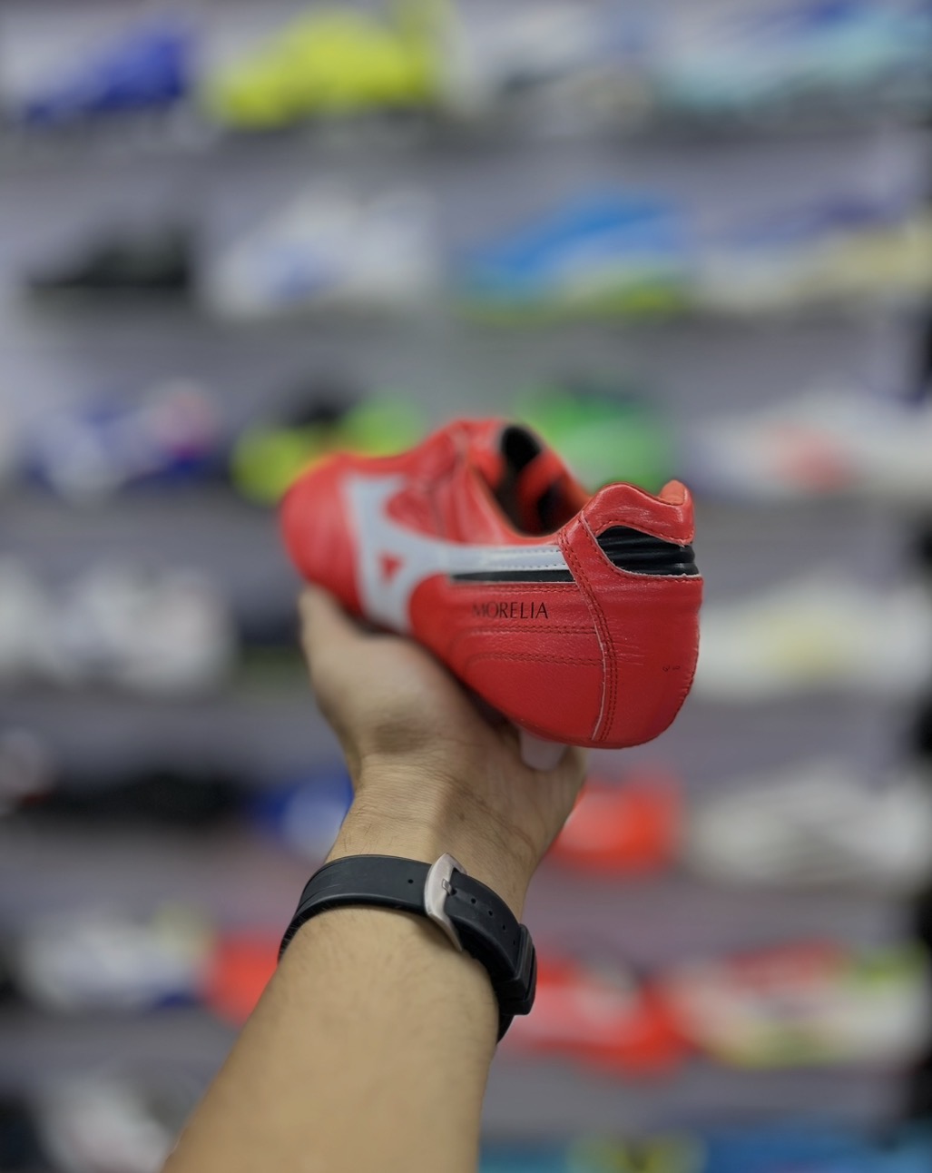 خرید کفش فوتبال قرمز