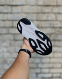 خرید کتونی نیوبالانس فرش فوم مسترکوالیتی