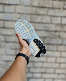 خرید قسطی کتونی زنانه نایکی V2K وی تو کی رنگ طوسی آبی مستر کوالیتی