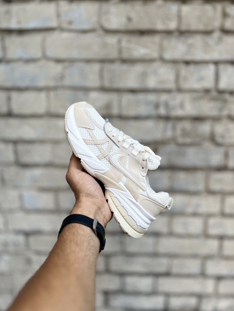 خرید کتونی وی تو کی