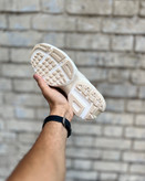 خرید کتونی وی تو کی