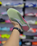 کفش فوتسال جوما سبز آبی – زیره Non-Marking