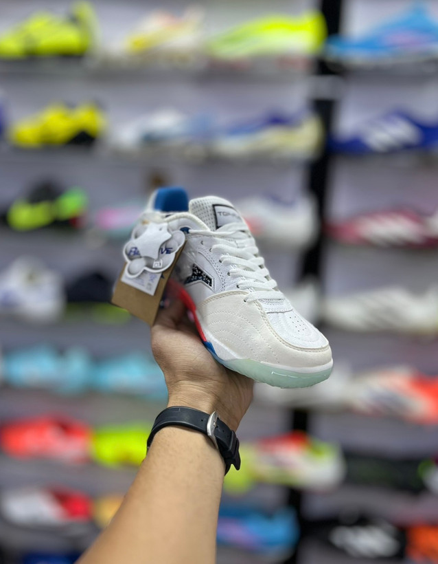 Joma Top Flex Plus White Red Blue – نمای بالا