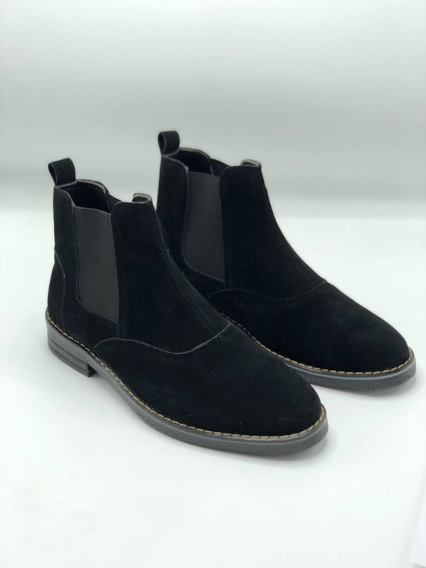 نیم بوت مردانه چلسی اشبالت مشکی نمای کنار