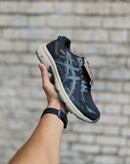 کتونی مردانه اسیکس Gel Venture 6 مشکی طوسی ارتشی نمای کنار