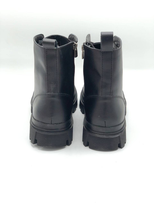 جزئیات چرم بوت مردانه برشکا