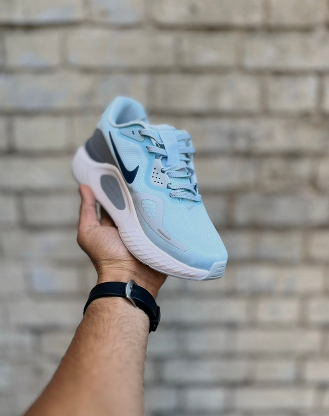 جزئیات رویه مش کتونی نایکی Structure 26