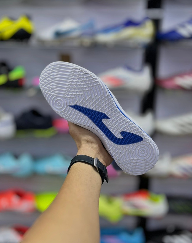 کفش فوتسال آبی کاربنی جوما – زیره Non-Marking