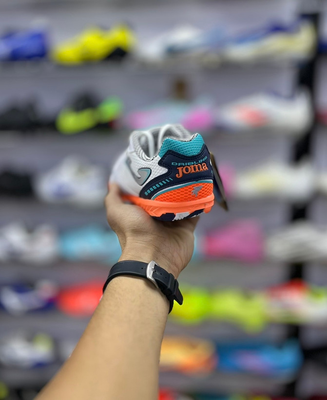 خرید کفش فوتسال اورجینال