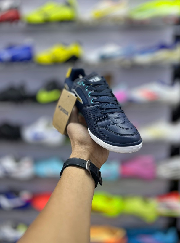 خرید کفش فوتسال اورجینال