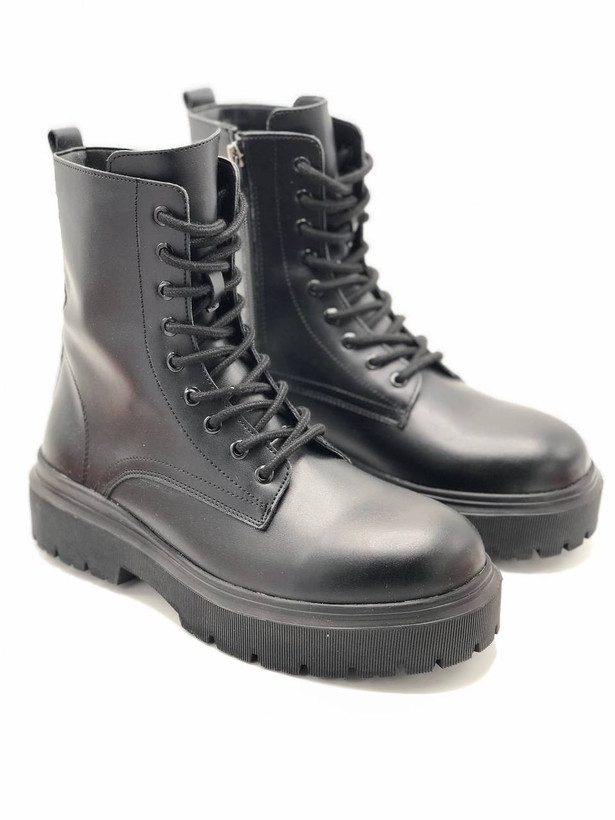 Bershka men zipper lace boots black نمای جلو