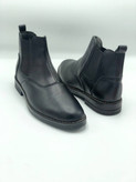 جزئیات چرم و کش نیم بوت مردانه چلسی با طراحی کلاسیک