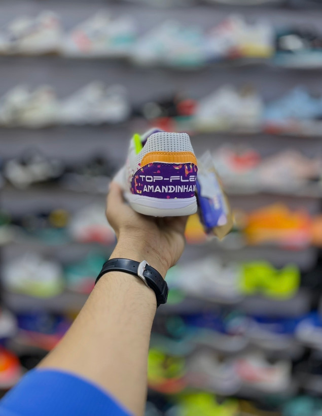 زیره ضدلغزش کفش فوتسال جوما Top Flex Amandinha مناسب بازی سالنی