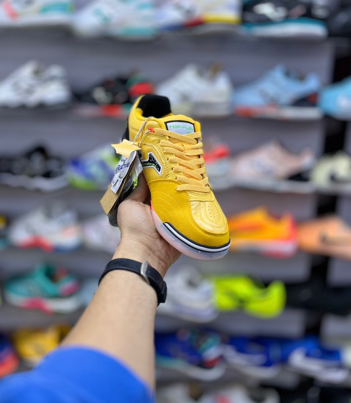 کفش فوتسال اورجینال جوما Top Flex Rebound زرد زیره نارنجی تولید ۲۰۲۵