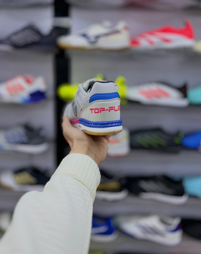 طراحی مینیمال کفش فوتسال جوما Top Flex Rebound طوسی اورجینال