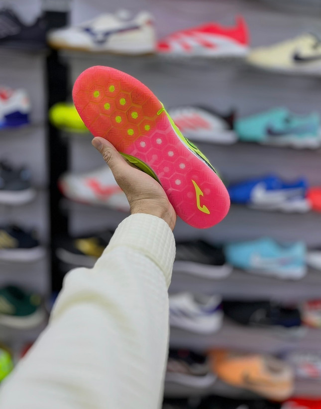 زیره ضدلغزش کفش فوتسال جوما Top Flex Rebound مخصوص حرکات سریع