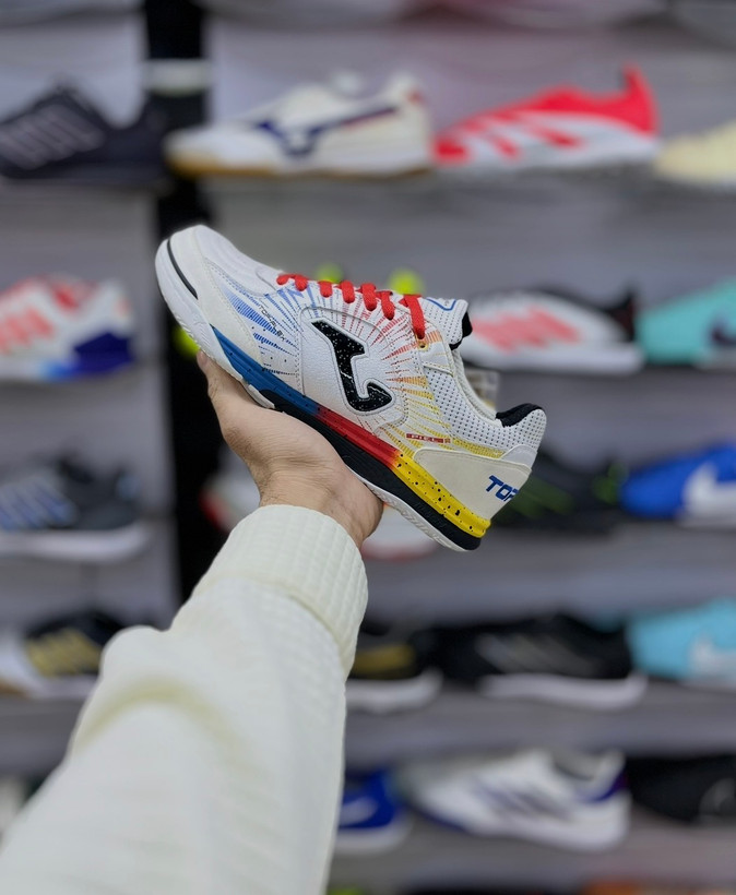 طراحی خاص کفش فوتسال جوما Top Flex Rebound مدل جام جهانی اورجینال