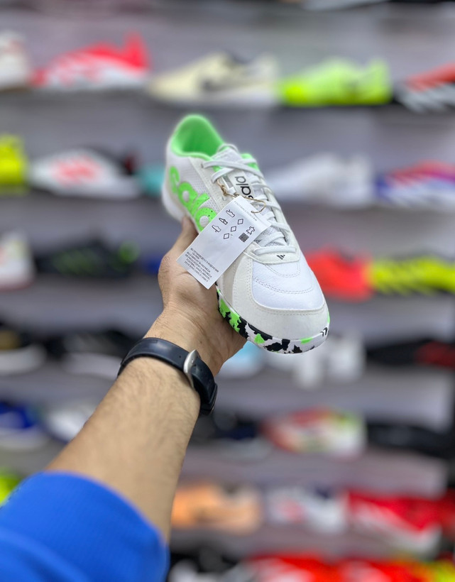 کفش فوتسال اورجینال آدیداس Top Sala Competition سفید سه خط سبز فسفری تولید ۲۰۲۵