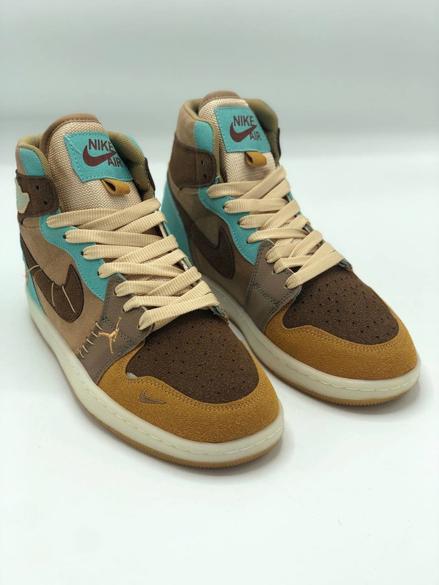 نمای جانبی کتونی Nike Jordan Voodoo Coraline ساقدار با طراحی خاص و مدرن