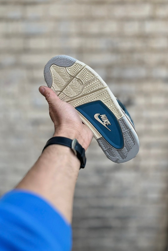 کتونی جردن 4 اسنورلاکس