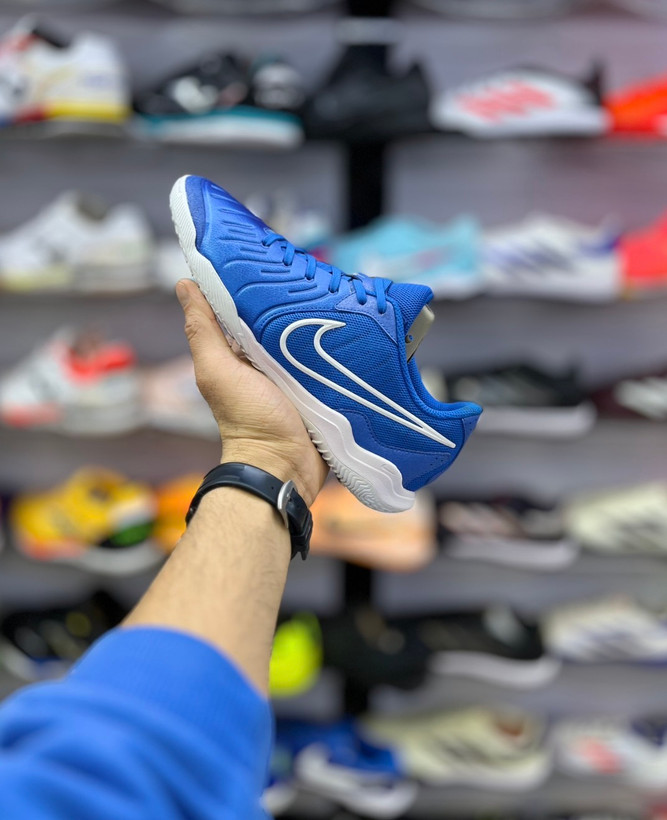 کفش فوتسال نایکی فول ایر مناسب بازیهای سنگین داخل سالن