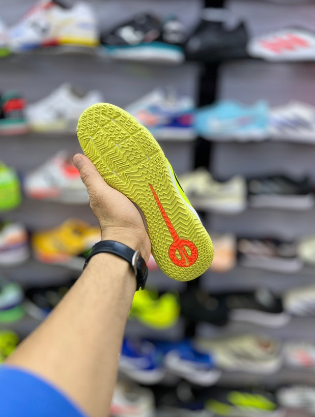 تمپو لجند ۱۰ سبز ۲۰۲۵ مناسب تمرین حرفهای فوتسال