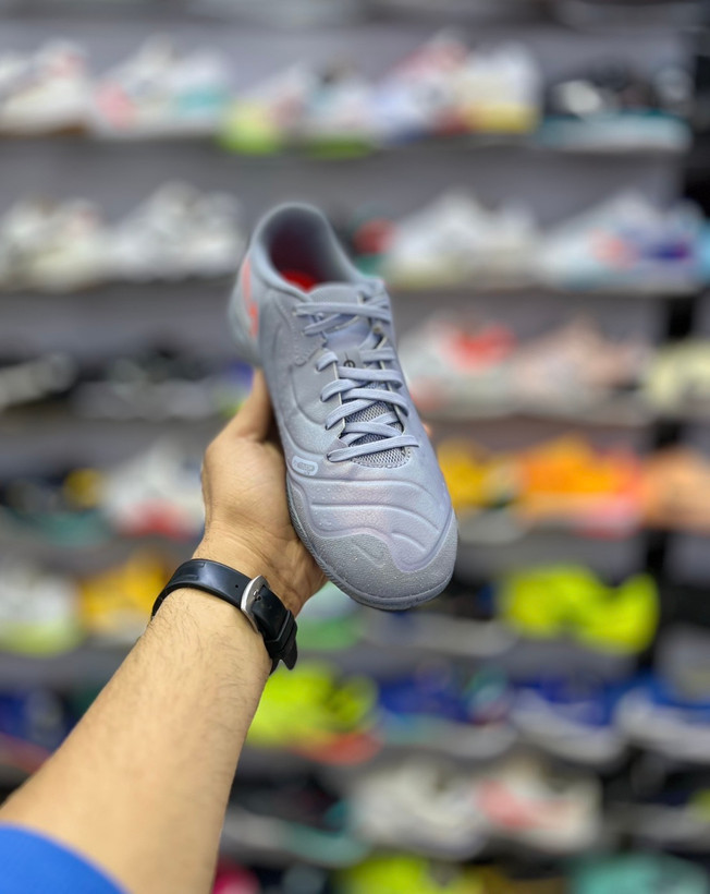 Nike Tiempo Legend 10 با جذب ضربه بالا برای تغییر جهت سریع