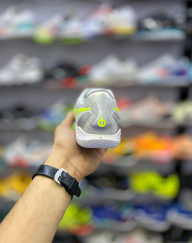 کفش سالنی حرفهای ضد خستگی مخصوص تورنمنت فوتسال