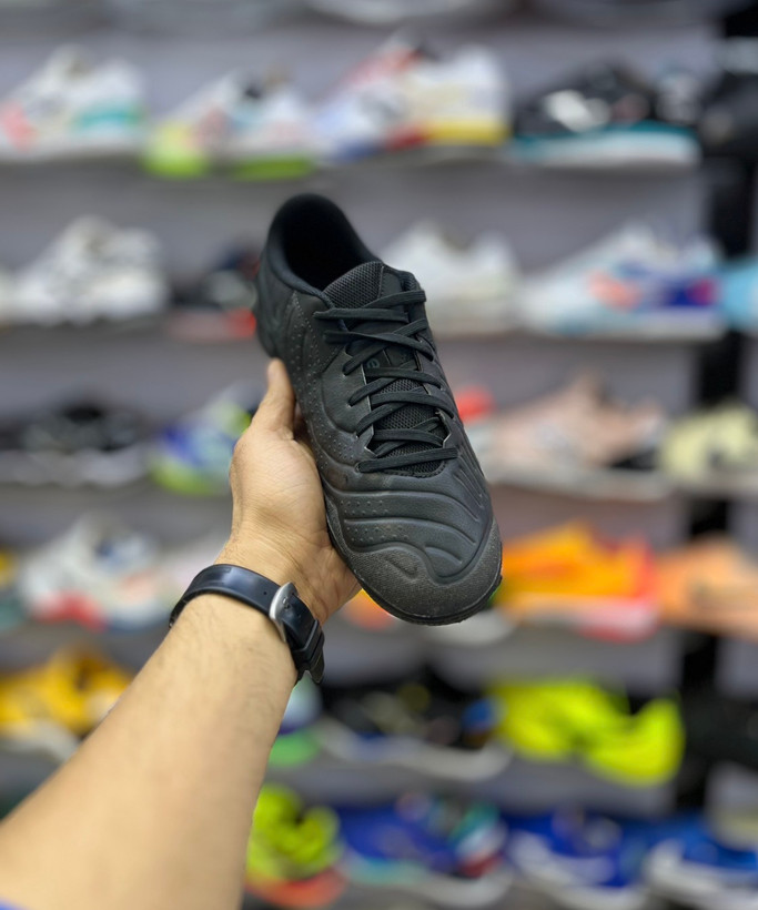 Nike Tiempo Legend 10 مشکی با جذب ضربه بالا برای حرکات دقیق