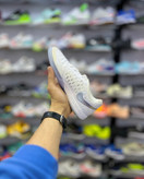 کفش فوتسال نایکی لونار گتو سفید نقرهای مناسب بازی تکنیکی