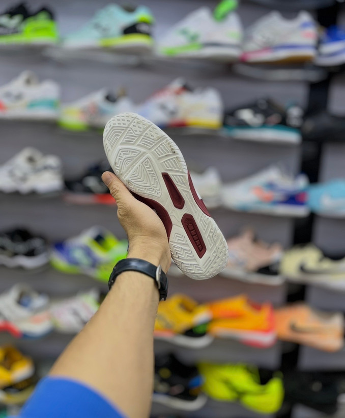 مورلیا کلاسیک زرشکی انتخاب بازیکنانی که استایل و تکنیک را ترکیب میکنند